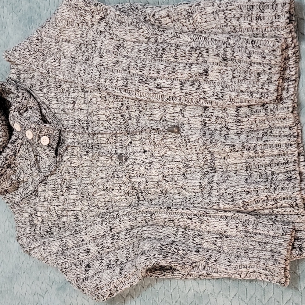 Men's Sweater - Picture 3 of 5